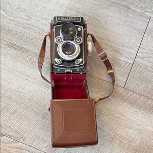 Vintage Rolleiflex Camera with Brown Leather Case - 3.5/75